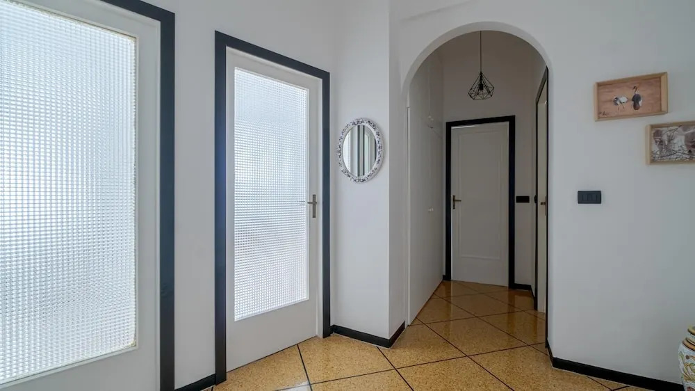 Betti 46 in Rapallo With 1 Bedrooms and 1 Bathrooms