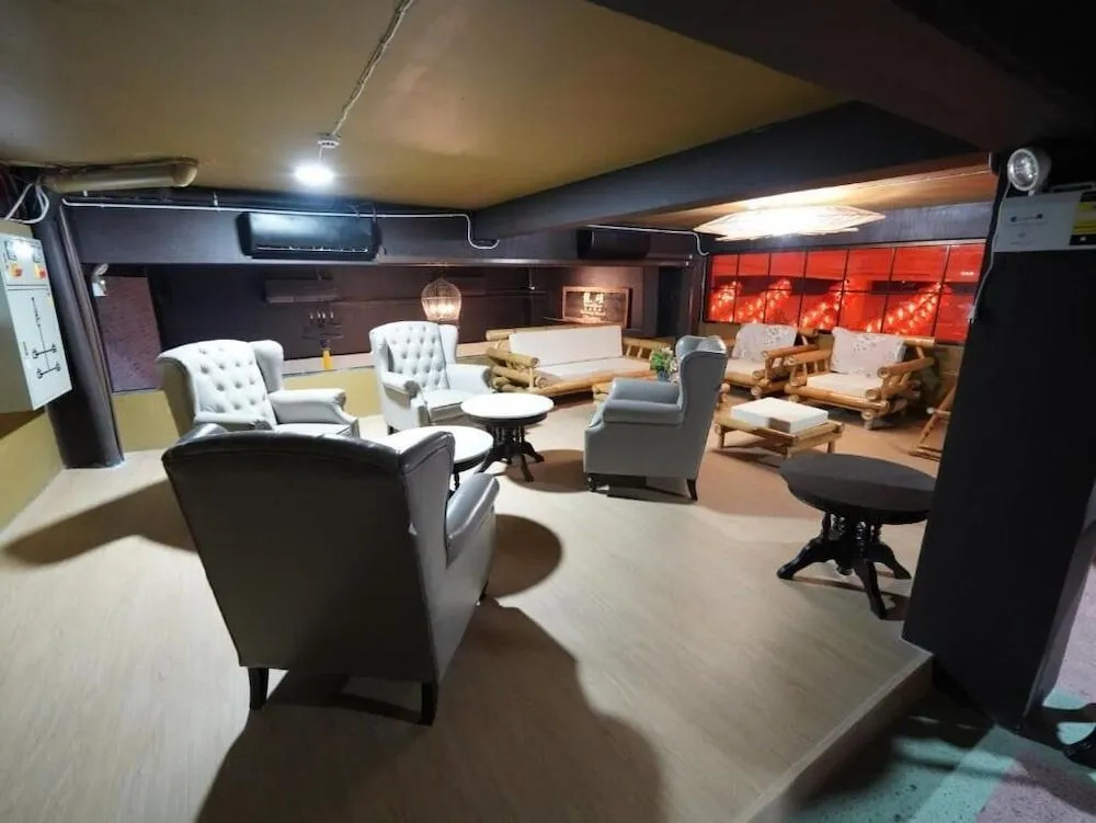 2499 Heritage Hotel Chinatown By RoomQuest
