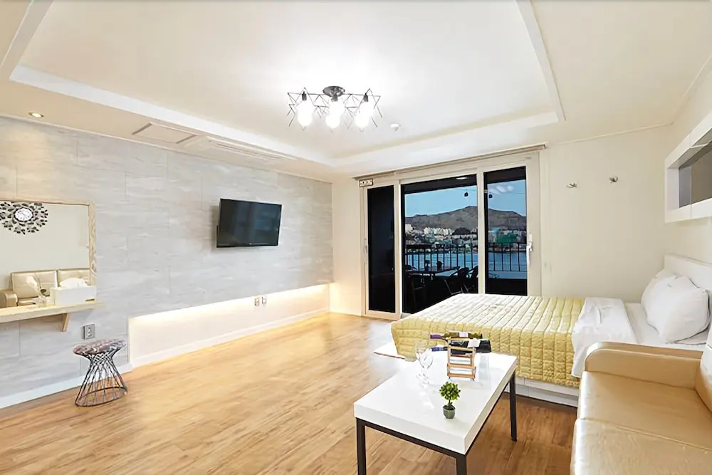Yeosu Cube Pension