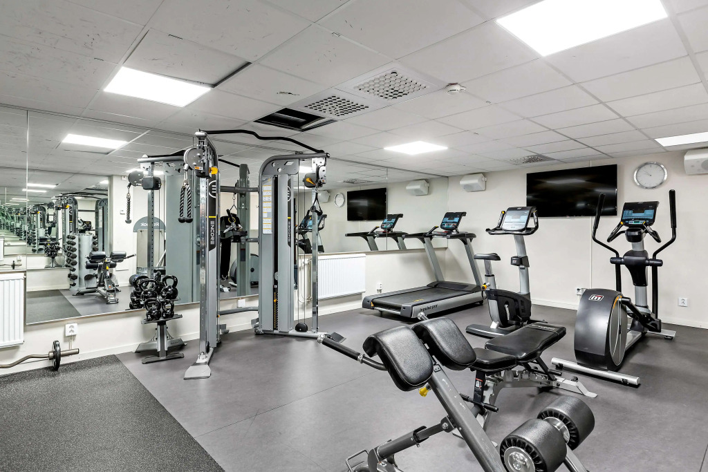 Best Western Plus Park Airport Hotel