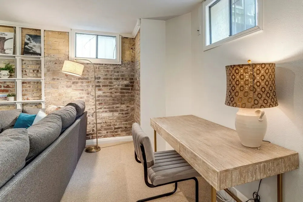 Walkable Apt w/ Off-street Parking in Cheesman!