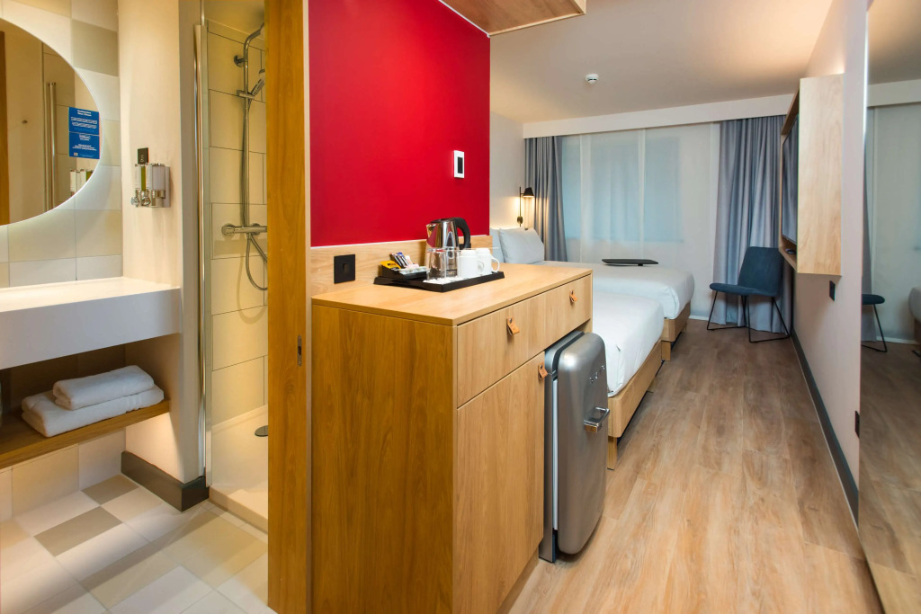 Hampton by Hilton London Park Royal