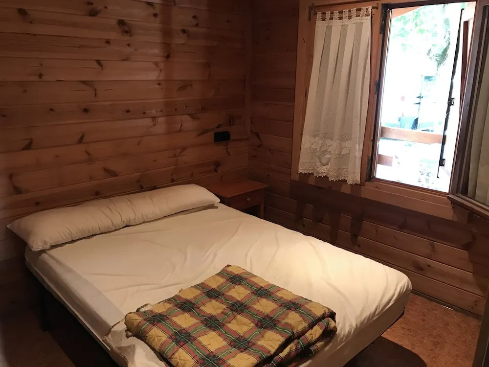 Camping Fuente de Regustrán