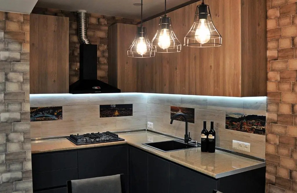 Luxury 4-Bedroom Apartment In The Center