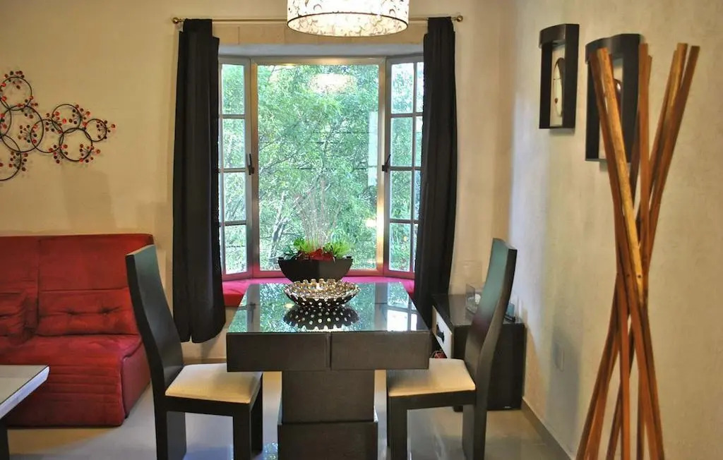 Business Suites SG