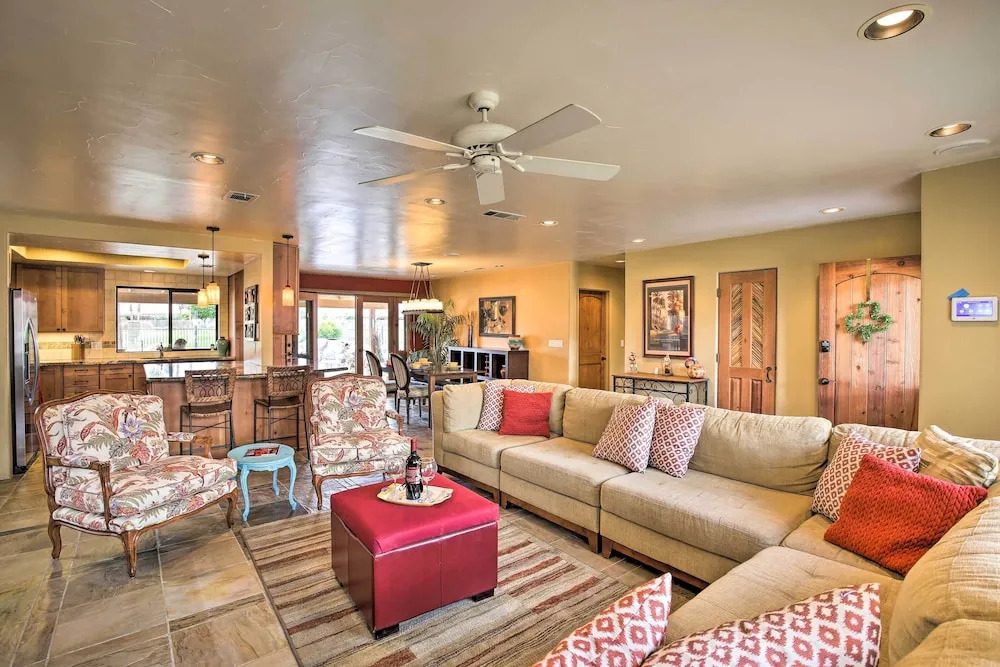 Indio Escape w/ Fire Pit & Resort Amenities!