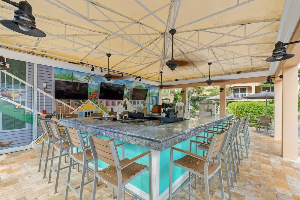 Ocean Front 1BR Suite With Direct Beach Access