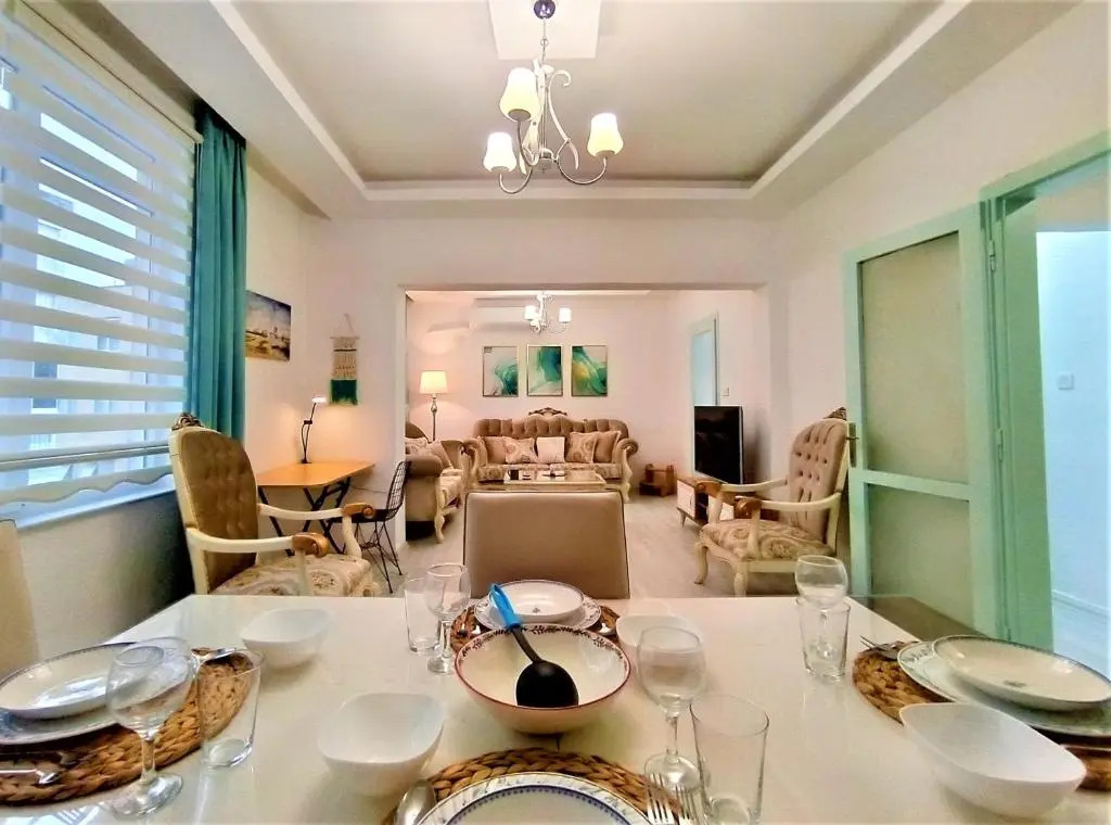 Central Flat Near Seaside In Antalya Muratpasa