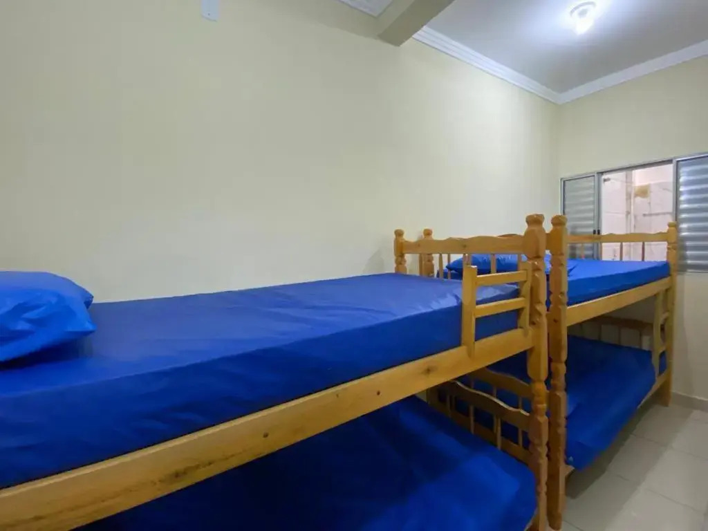 Casa aconchegante prox ao Sesc Bertioga 2 quartos, 2 banheiros