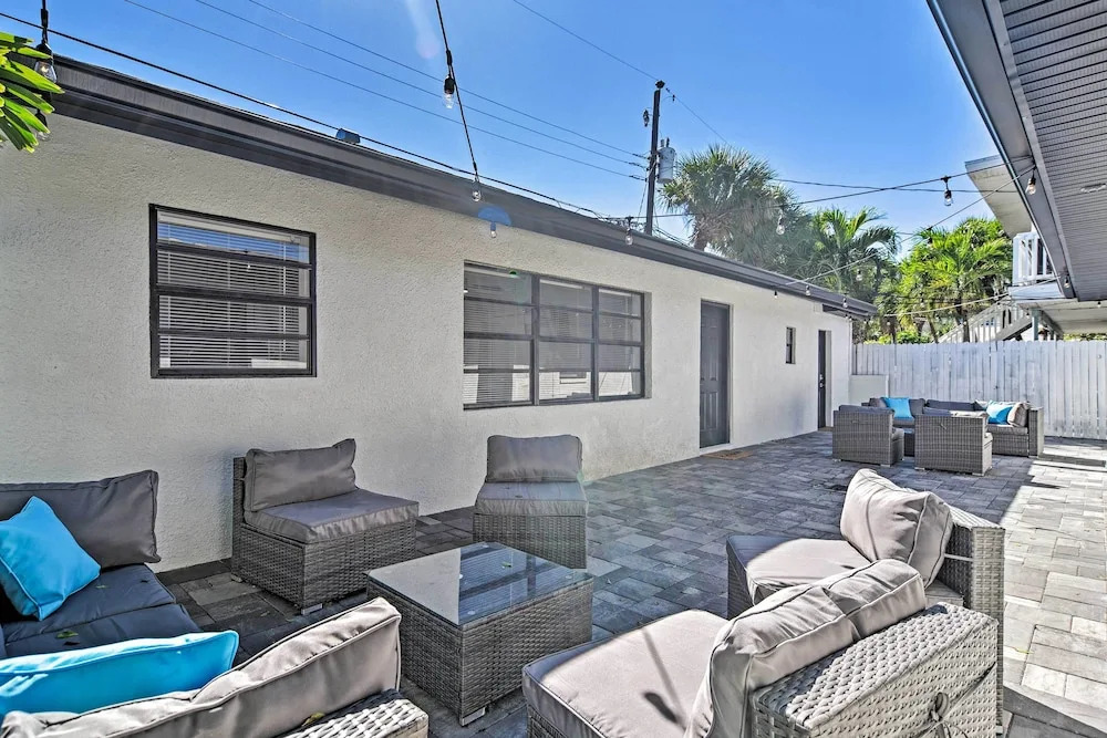 Pet-friendly Madeira Beach Studio Near Coast!