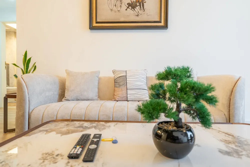 Cozy 1BR Gem in Marina With City Views