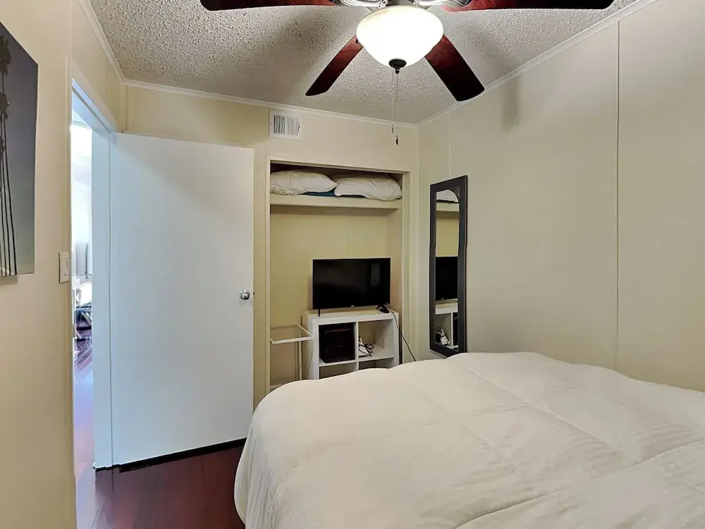 Casa Del Mar 350-front Facing