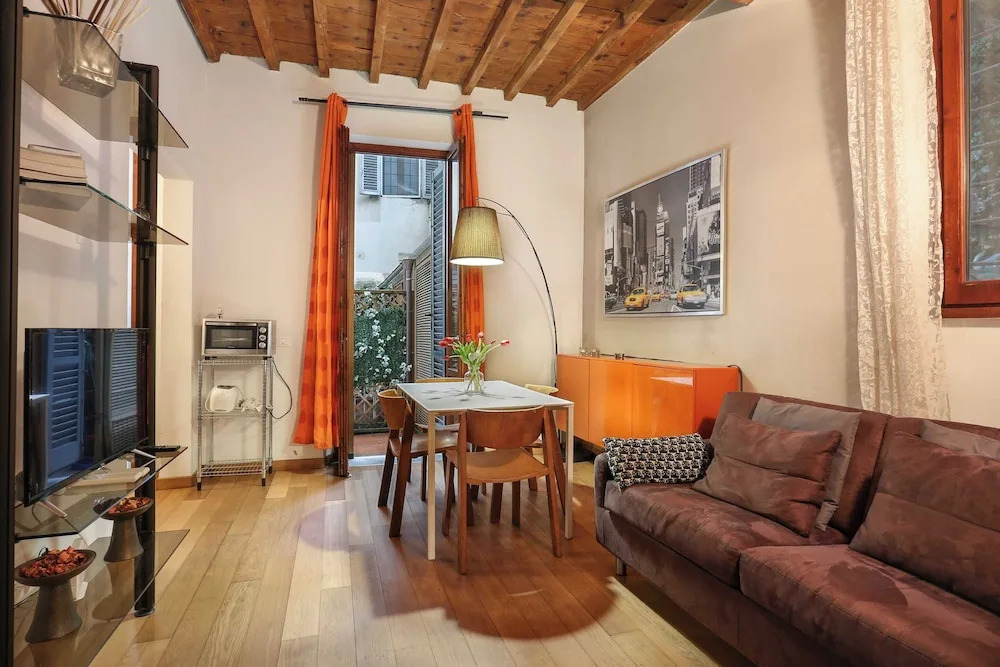Cellini Flat Florence