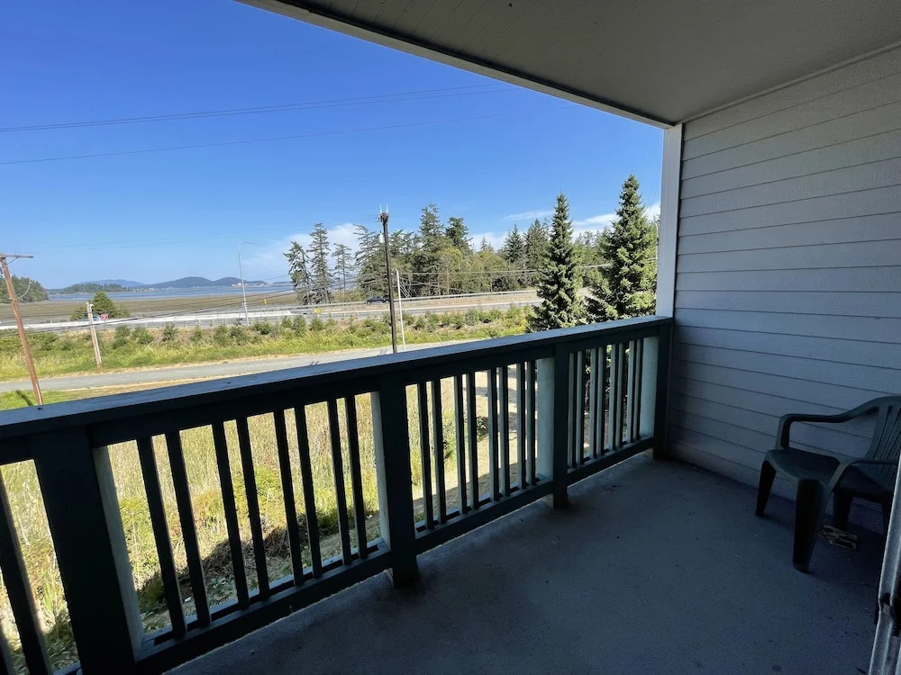 Fidalgo Country Inn