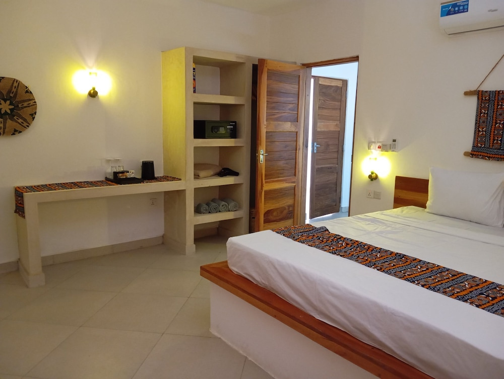 Aluna Beach House Nungwi