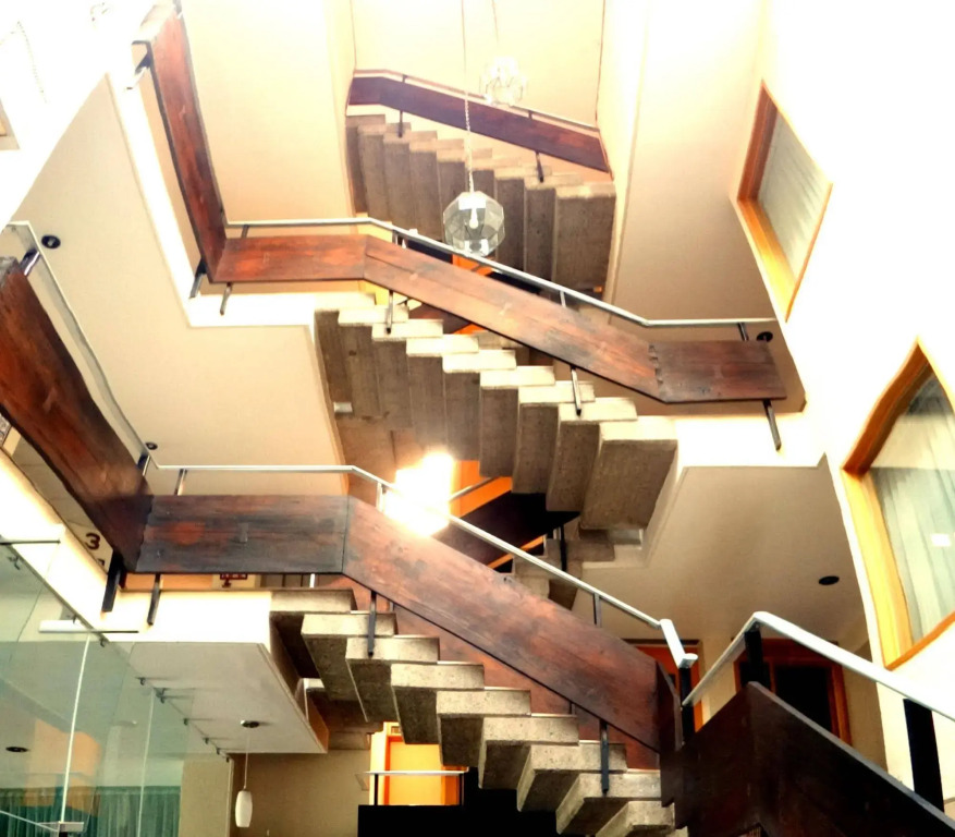 Oliva Plaza Hotel
