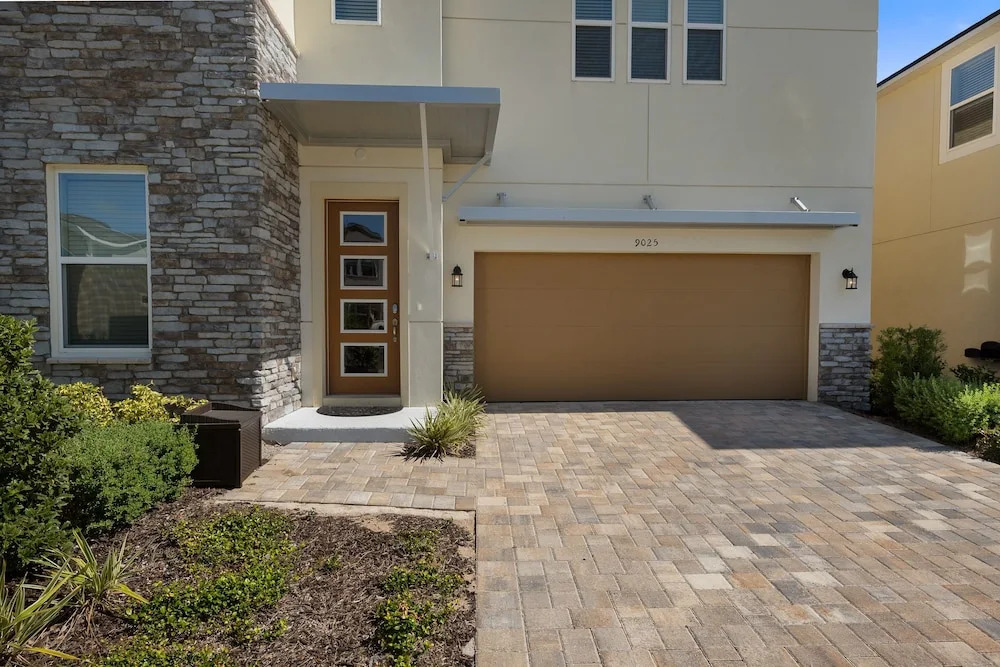 So_961r Solara Sunshine 7 Bedroom Home