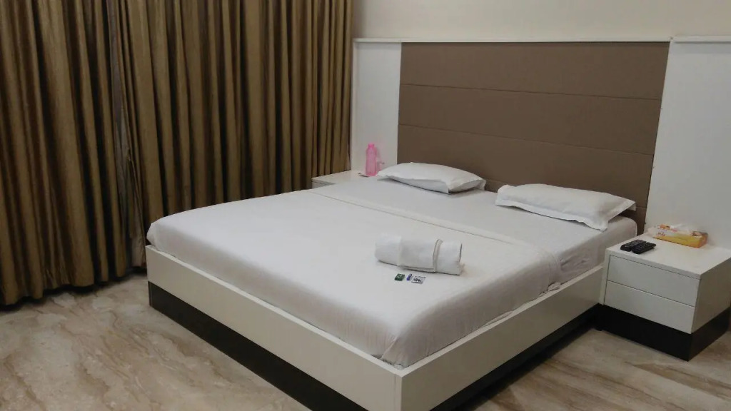Kalpatharuvu-KNY Service Apartments