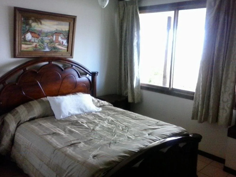 Paradise Inn