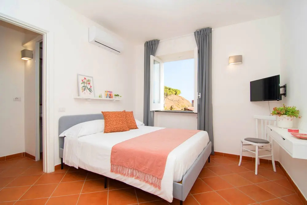 Family Villa in Sorrento Coast Pool & View