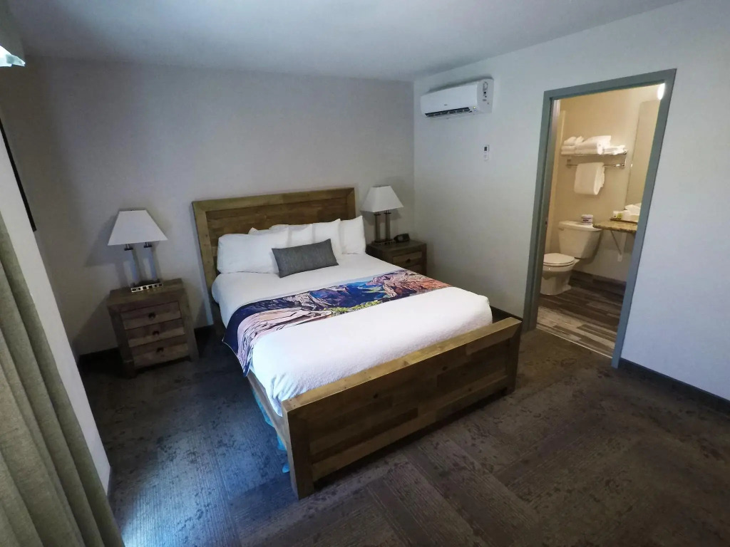 Bumbleberry Inn