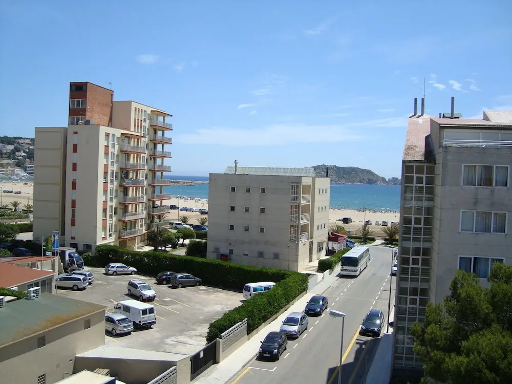 Payet Apartments