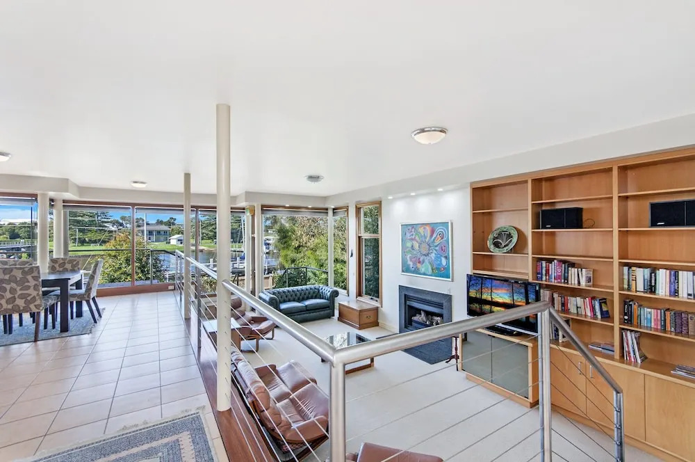 Shearwater Riverview Apartment