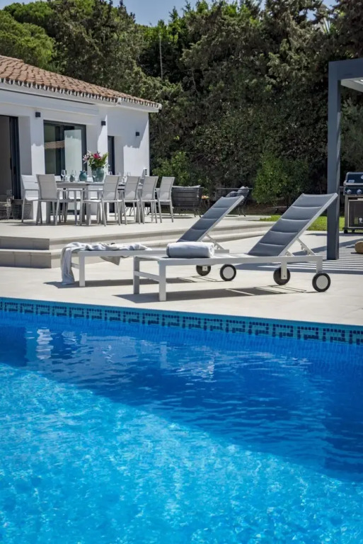 MAR - Luxury Villa Marbesa 400 meters to beach