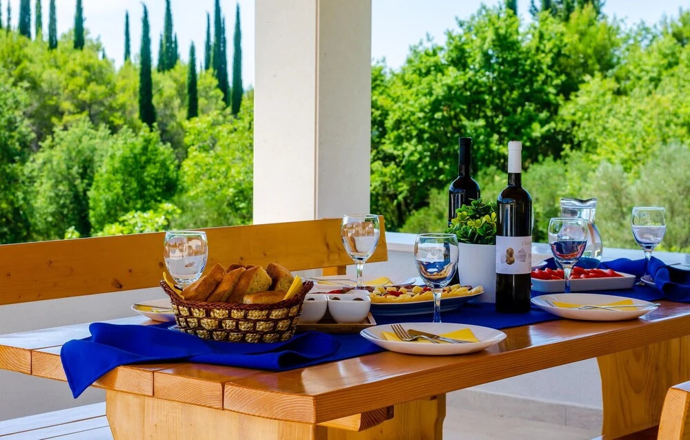 Beautiful Home In Gruda