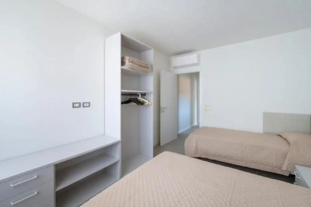 Newly Renovated Modern two Room Apartment