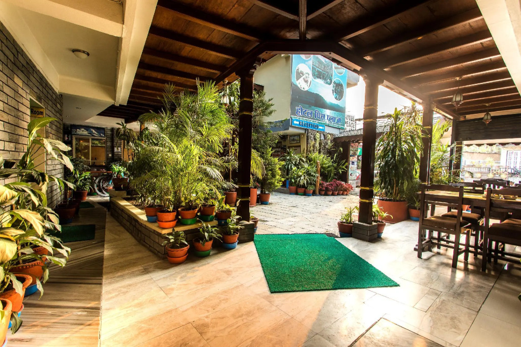 Hotel Peace Plaza