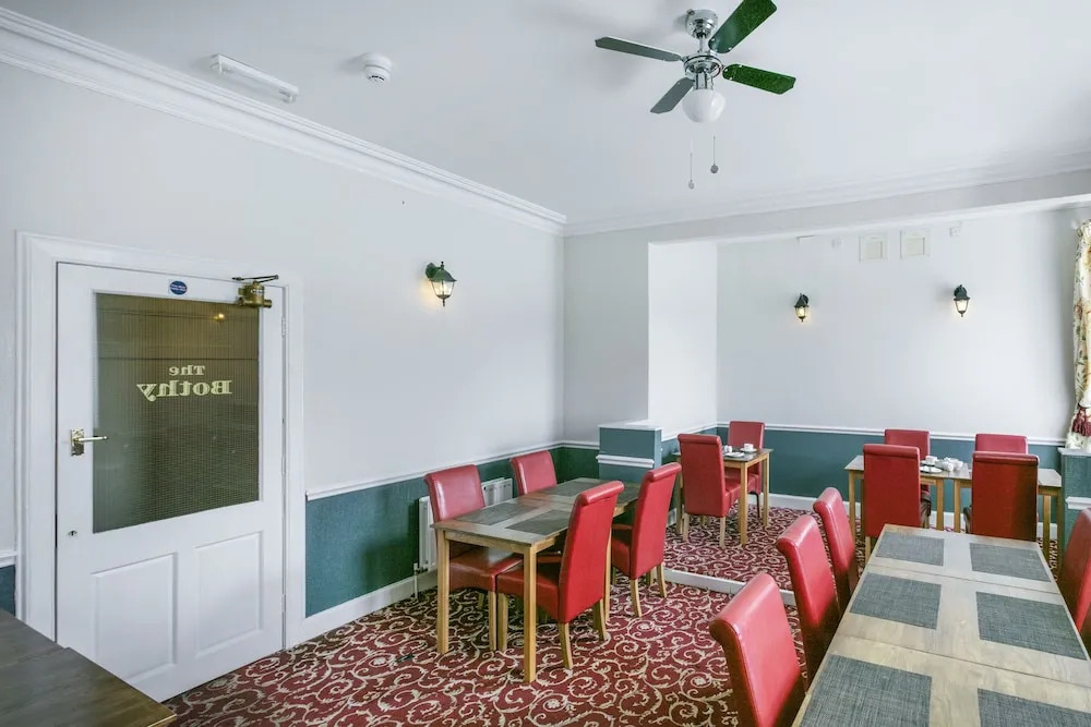 Lochinvar Hotel