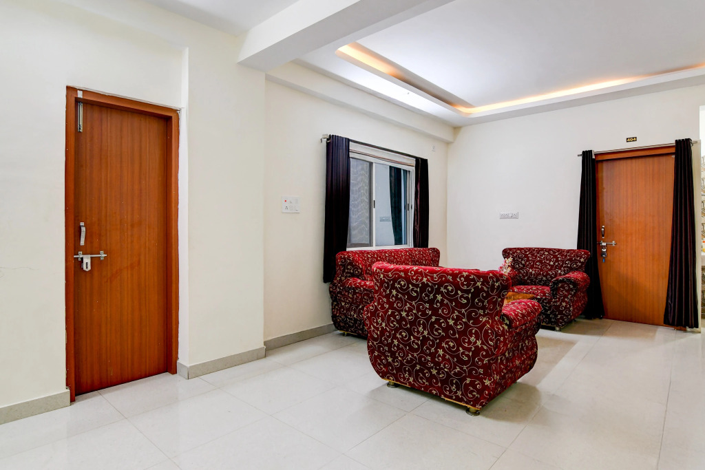 Hotel O M G Garden Balasiring