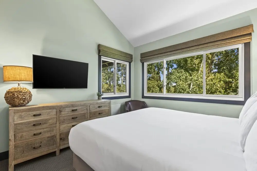 Snow Flower 126 2 Bedroom Condo