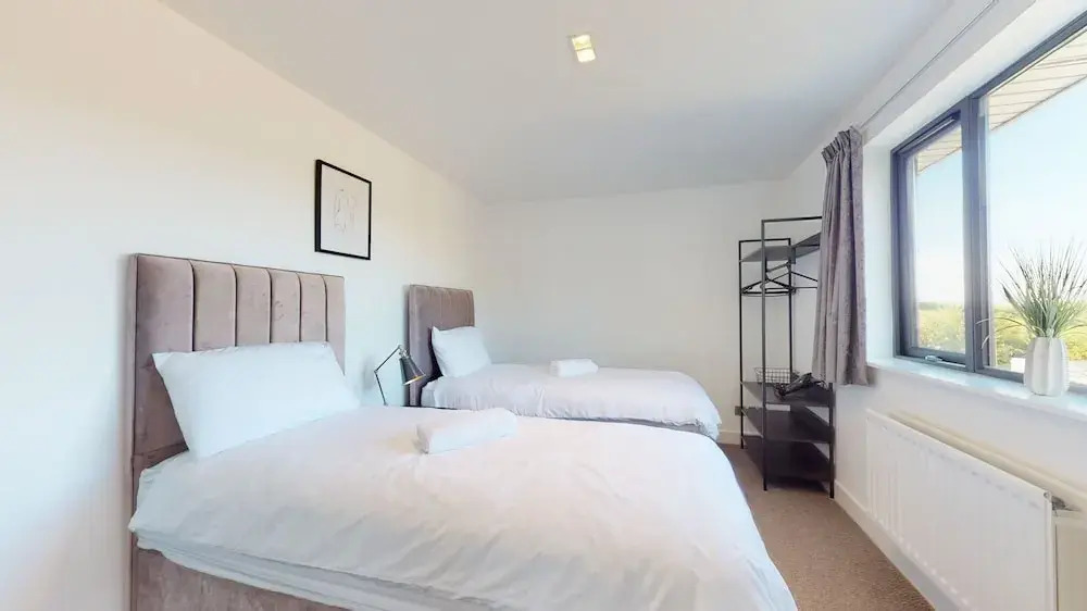 Low Greenlands Holiday Park - Luxury House & Luxury Glamping Pods