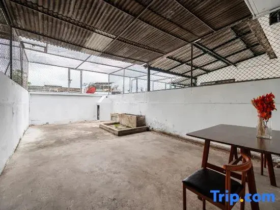 Sorrento Bangkok Old Town MRT Samyot