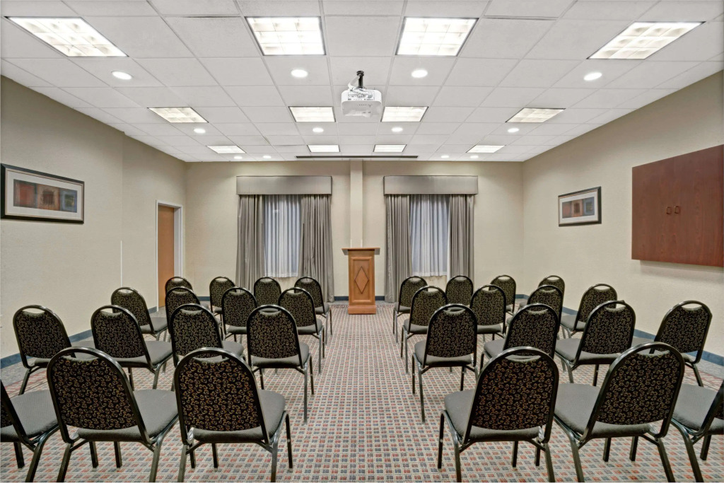 Wingate by Wyndham Atlanta Fairburn