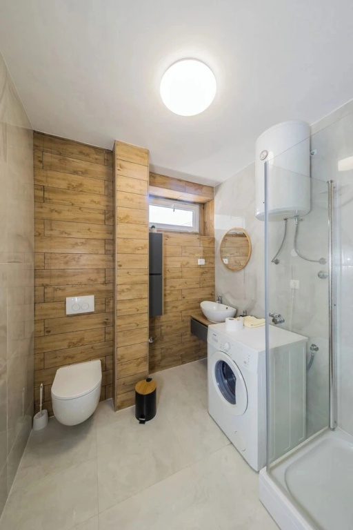 A 2 - Spacious apt on Seafront With the sea View
