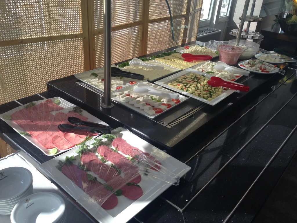 Centrum Business Hotel