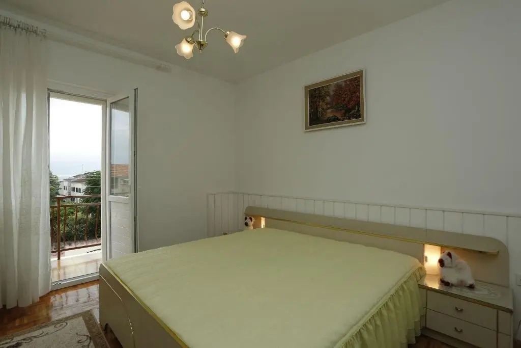 Apartment Senija - 150m from beach