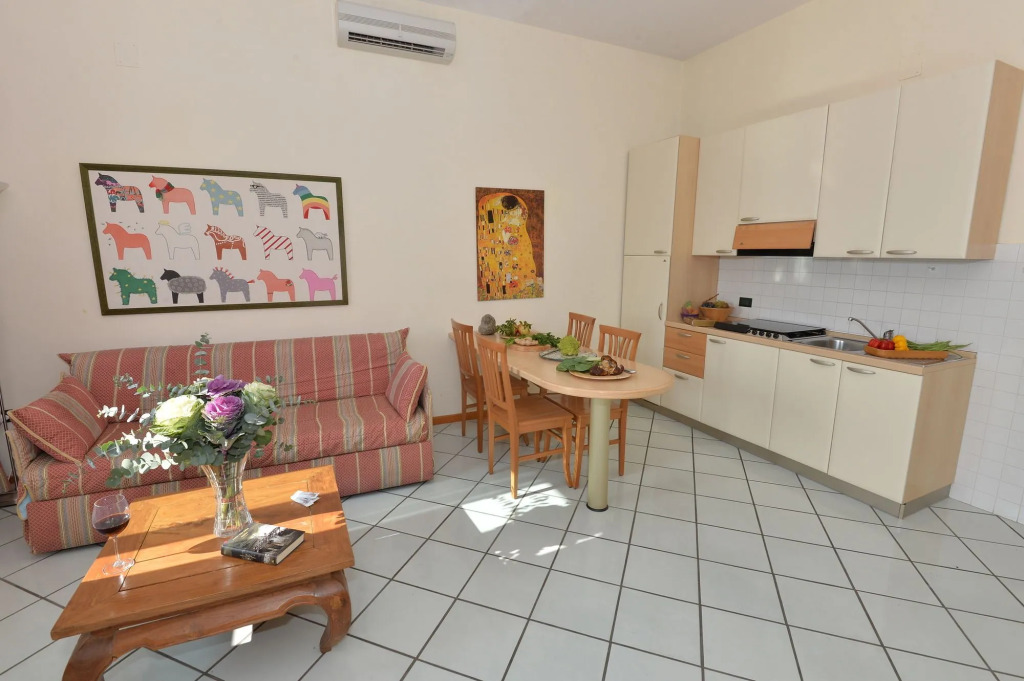 Miramare Residence