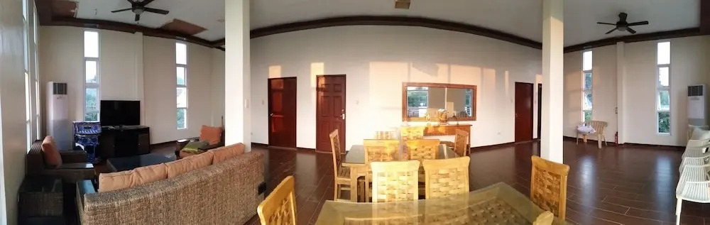 The Inn at Calayo