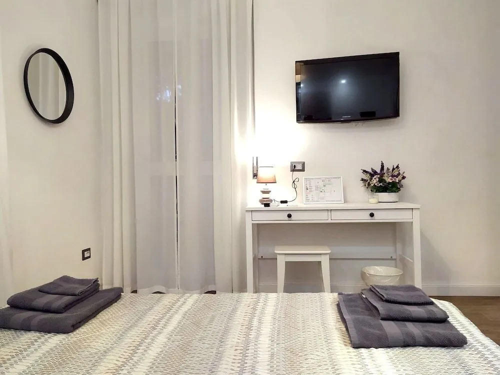 GARDEN HOUSE - Luxury Guest House - Self check-in only