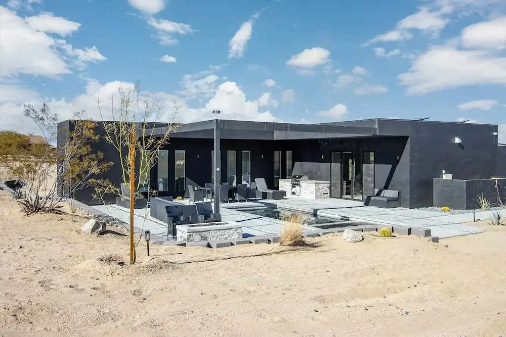 Luxe Modern Escape w Pool Hot Tub Firepit Desert View Lassen by Avantstay