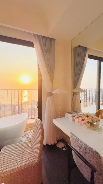 Marina Hillside Condotel
