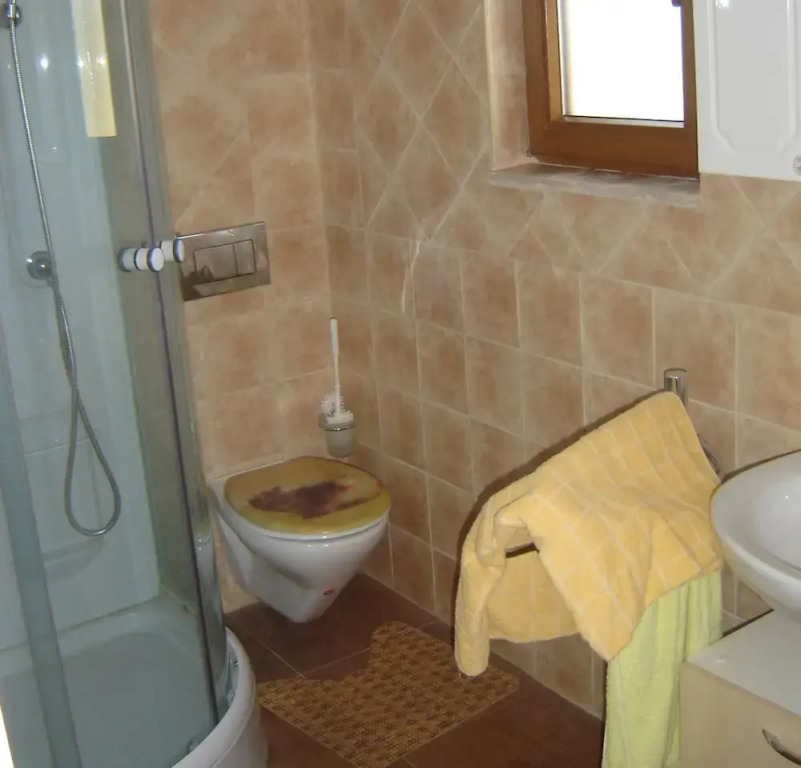 Holiday Home Sisan Near Beach & Pool