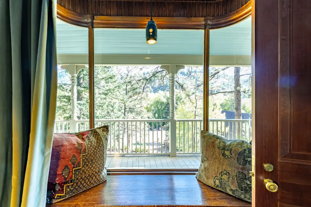 The Outlook Lodge