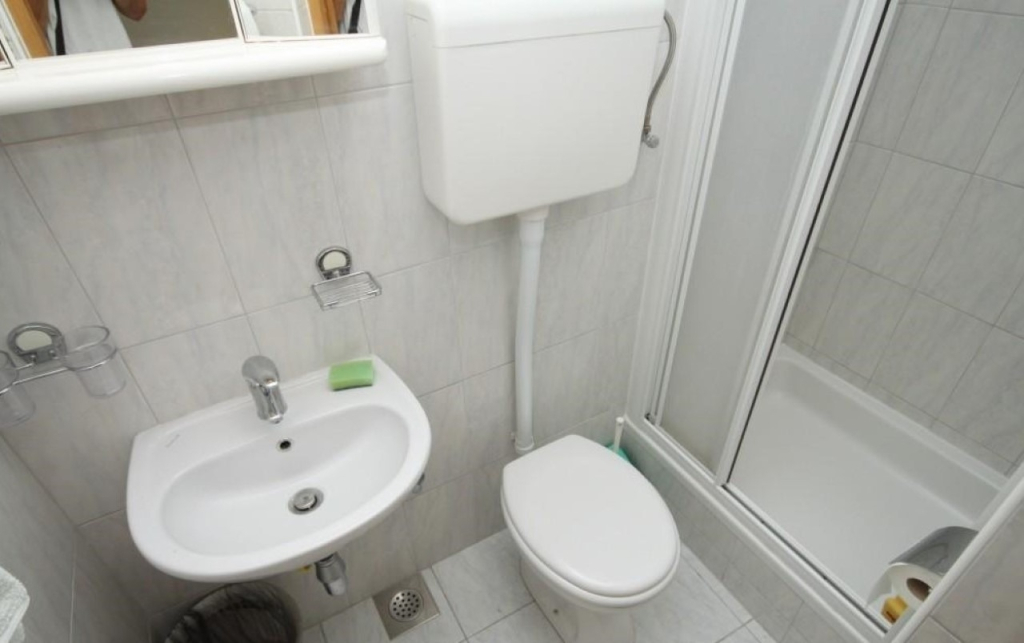 Apartment Fila - large & close to the beach: A1 Makarska, Riviera Makarska