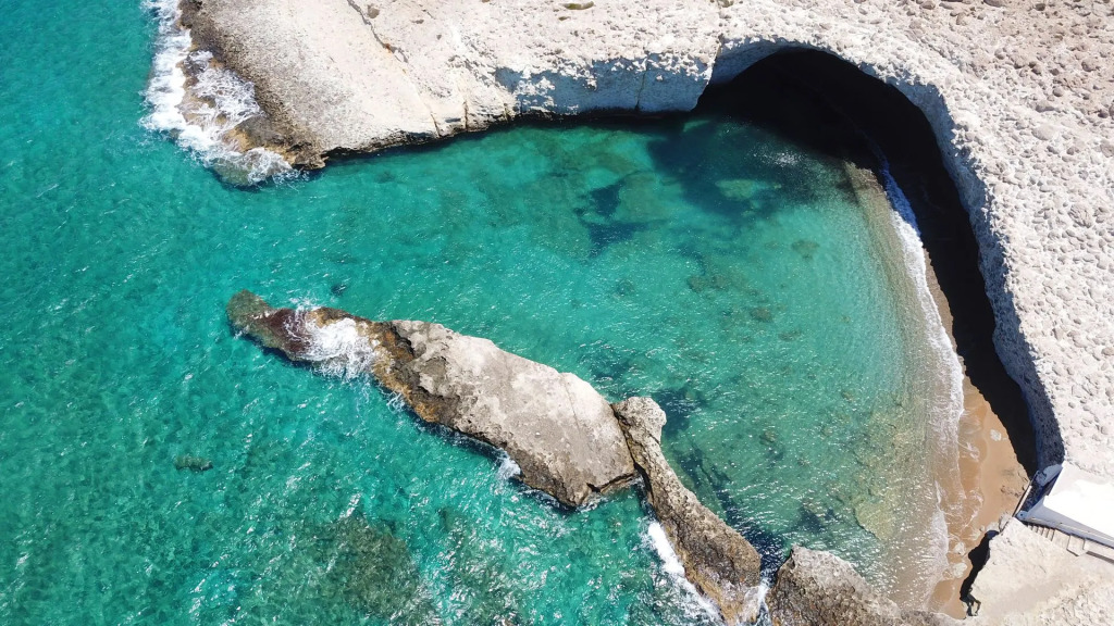 Manolis Filio Home By The Sea Milos