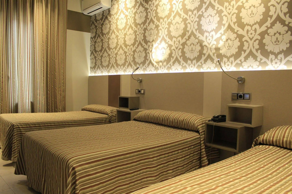 Hostal Atocha Almudena Martín